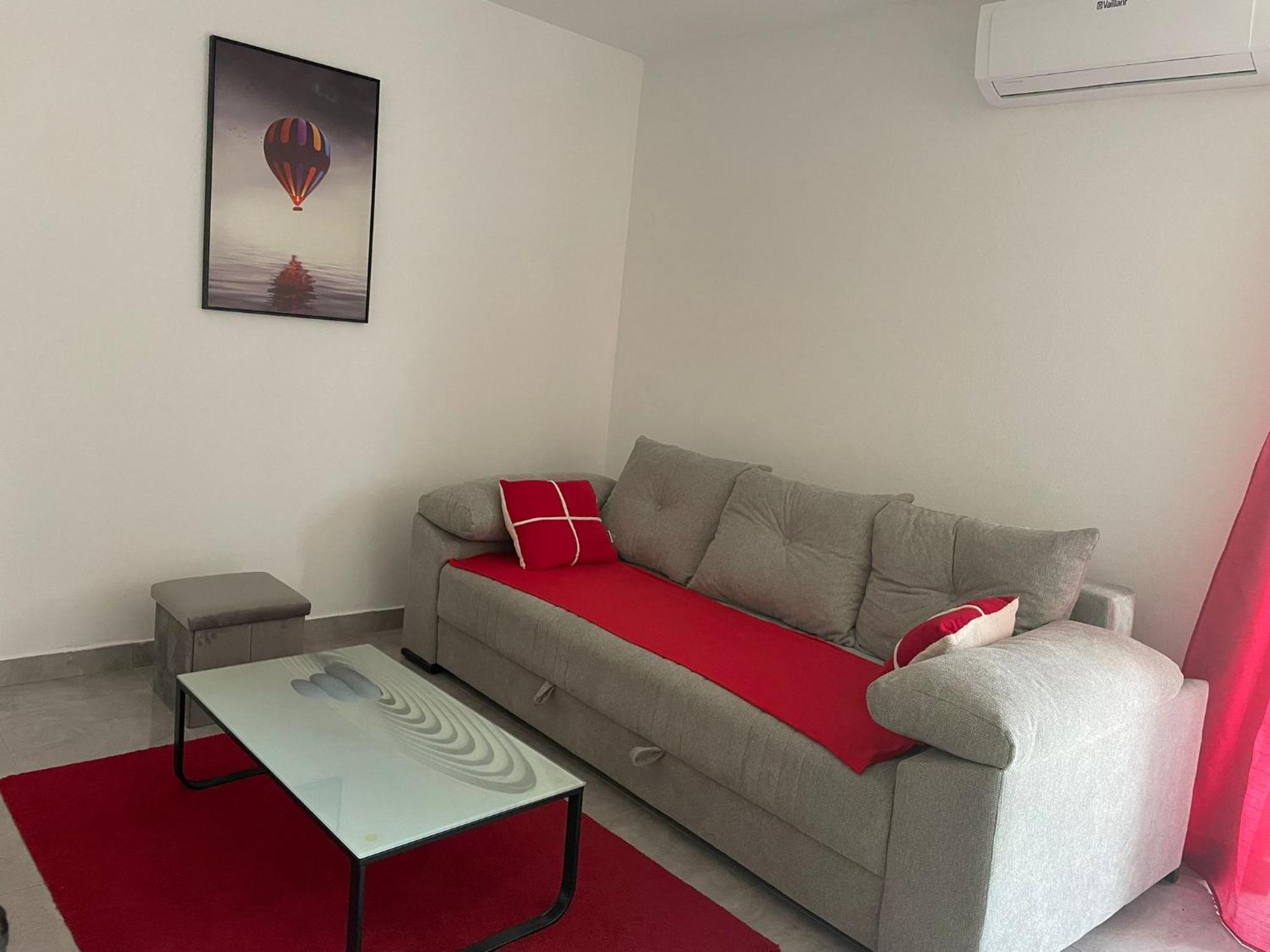 Apartmani Mateja คาชเตลา ภายนอก รูปภาพ